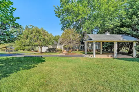 Exterior - 255 Plantation Dr, Penhook, VA 24137 photo 11 of 13