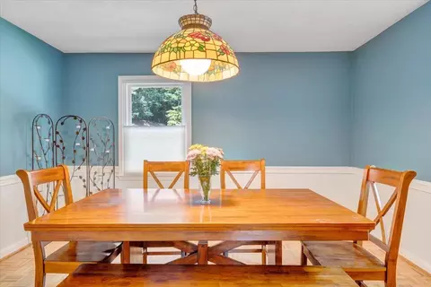 Dining - 4800 Wade Rd, Roanoke, VA 24018 photo 2 of 3
