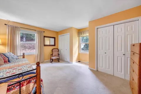 Bedroom - 4800 Wade Rd, Roanoke, VA 24018 photo 4 of 6