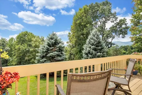 Exterior - 4800 Wade Rd, Roanoke, VA 24018 photo 13 of 17