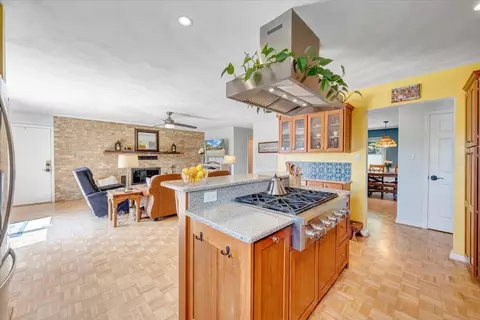Kitchen - 4800 Wade Rd, Roanoke, VA 24018 photo 5 of 7