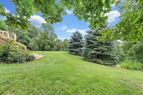 Exterior - 4800 Wade Rd, Roanoke, VA 24018 photo 14 of 17