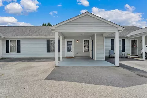 425 Tinkerview Dr, Cloverdale, VA 24077