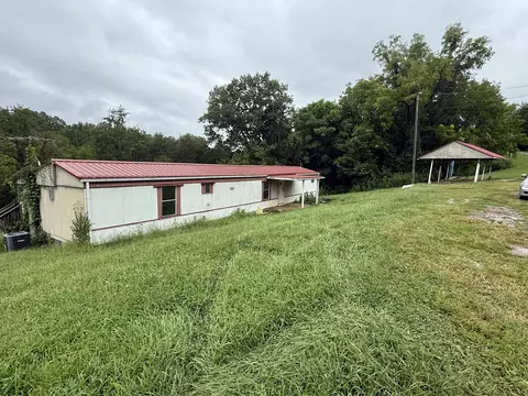 Exterior - 319 Byrnes St, Goodview, VA 24095 photo 4 of 5