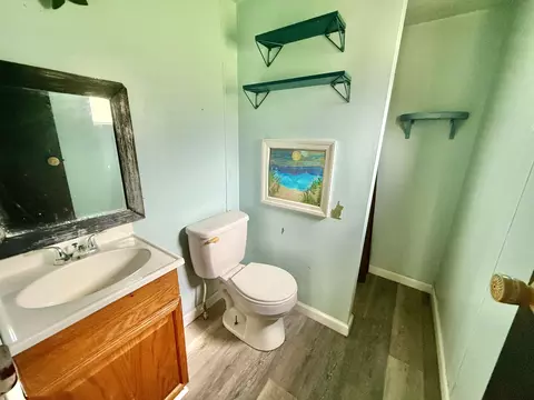 Bath - 319 Byrnes St, Goodview, VA 24095 photo 2 of 2