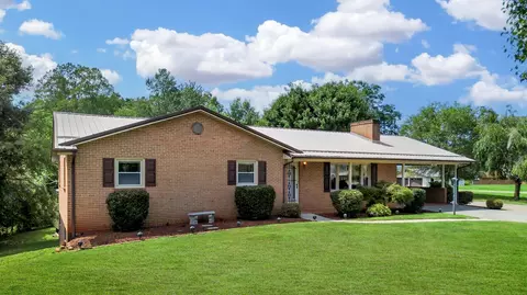 2821 Reed Creek Dr, Bassett, VA 24055
