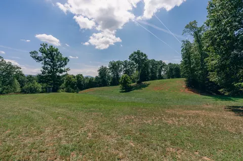 366 Beecher Ln, Buchanan, VA 24066 photo 4