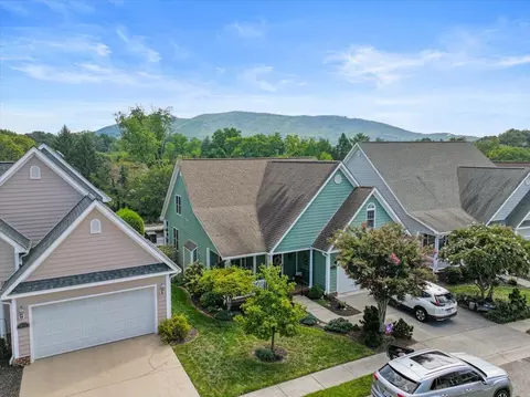 View/Area - 830 Sumpter Pl, Roanoke, VA 24019 photo 3 of 4