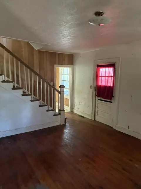 Living - 218 E Mallow Rd, Covington, VA 24426 photo 1 of 1