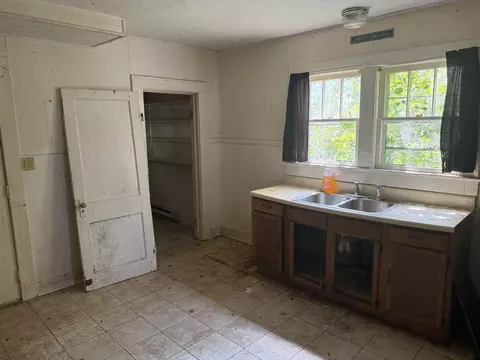 Other - 218 E Mallow Rd, Covington, VA 24426 photo 2 of 2