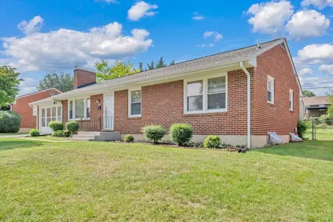 Exterior - 3318 Frontier Rd NW, Roanoke, VA 24012 photo 11 of 11