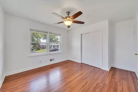 Bedroom - 3318 Frontier Rd NW, Roanoke, VA 24012 photo 2 of 4