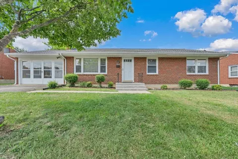 Exterior - 3318 Frontier Rd NW, Roanoke, VA 24012 photo 10 of 11