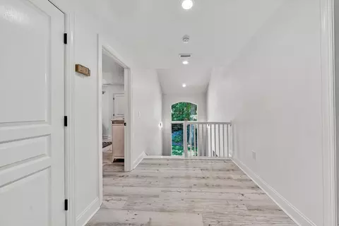 Entry Way - 190 Tranquility Rd, Moneta, VA 24121 photo 7 of 10