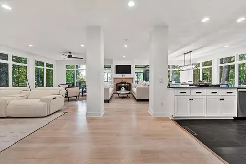 Entry Way - 190 Tranquility Rd, Moneta, VA 24121 photo 4 of 10