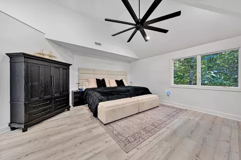 Bedroom - 190 Tranquility Rd, Moneta, VA 24121 photo 4 of 6