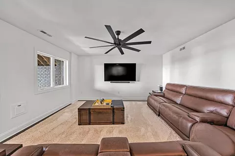 Living - 190 Tranquility Rd, Moneta, VA 24121 photo 4 of 4