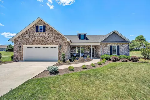 42 Island Green Rd, Daleville, VA 24083