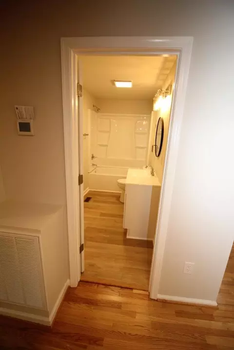 Bath - 602 E Main St, Bedford, VA 24523 photo 2 of 5