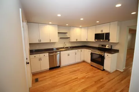 Kitchen - 602 E Main St, Bedford, VA 24523 photo 4 of 6