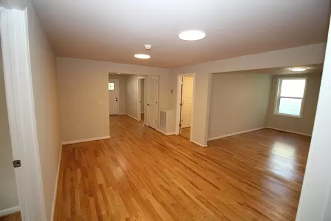 Living - 602 E Main St, Bedford, VA 24523 photo 2 of 8