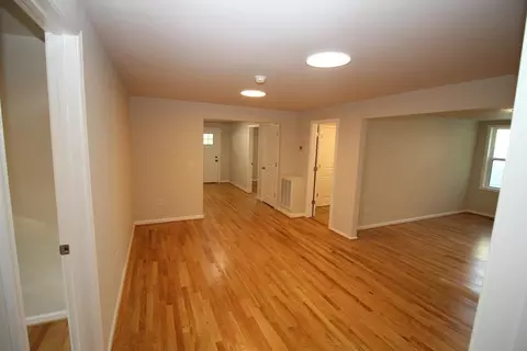 Living - 602 E Main St, Bedford, VA 24523 photo 1 of 8