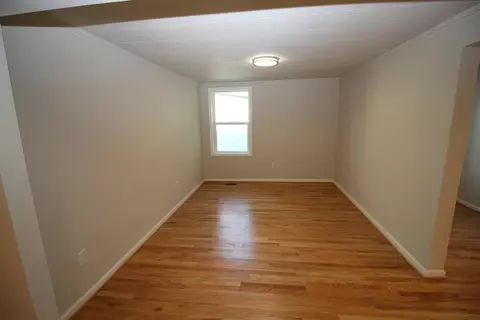 Living - 602 E Main St, Bedford, VA 24523 photo 5 of 8