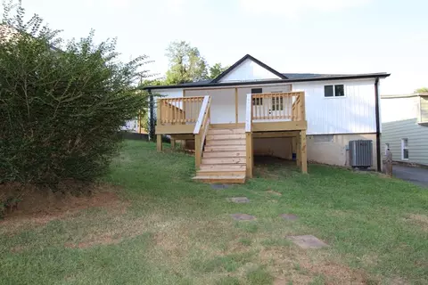 Exterior - 602 E Main St, Bedford, VA 24523 photo 8 of 8