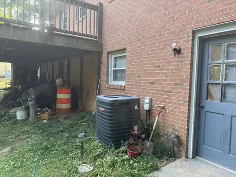 Exterior - 14691 Leesville Rd, Evington, VA 24550 photo 7 of 11