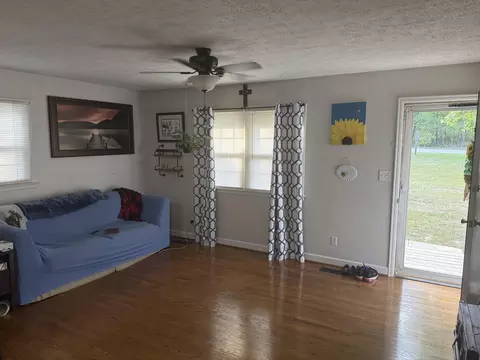 Living - 14691 Leesville Rd, Evington, VA 24550 photo 1 of 1