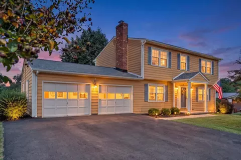 72 Hillandale Dr, Troutville, VA 24175