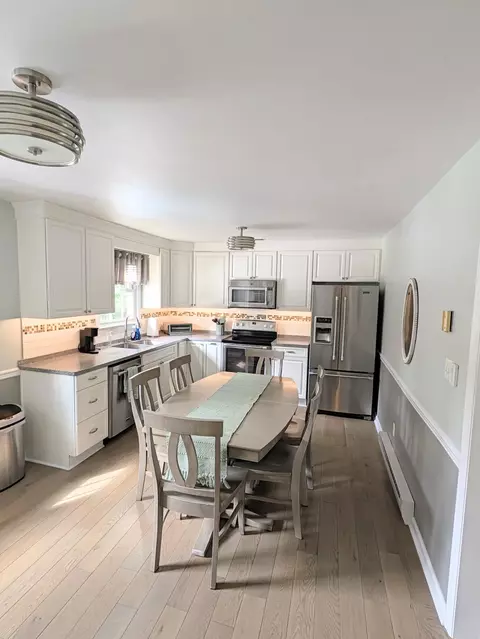 Kitchen - 3601 Springvale St SE, Roanoke, VA 24014 photo 1 of 1