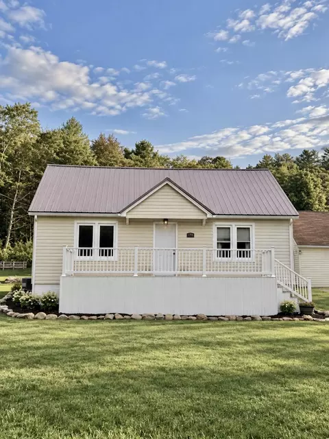 Exterior - 5115 Indian Draft Rd, Covington, VA 24426 photo 4 of 5