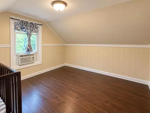 Bedroom - 5115 Indian Draft Rd, Covington, VA 24426 photo 5 of 7