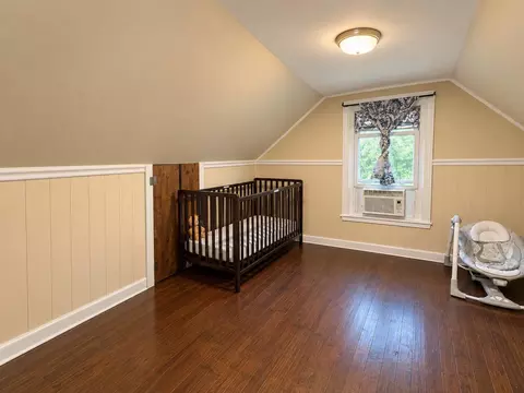 Bedroom - 5115 Indian Draft Rd, Covington, VA 24426 photo 6 of 7