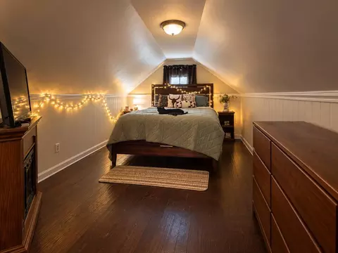 Bedroom - 5115 Indian Draft Rd, Covington, VA 24426 photo 7 of 7