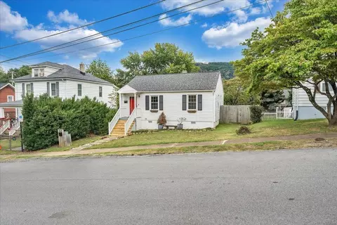 Exterior - 439 Cedar Bluff Ave SE, Roanoke, VA 24013 photo 15 of 15