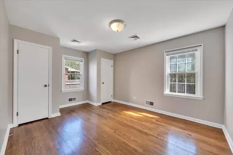 Bedroom - 3813 Fleming Ave NE, Roanoke, VA 24012 photo 4 of 6