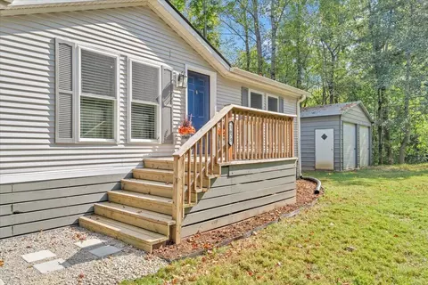 Exterior - 1675 Ashley Dr, Hardy, VA 24101 photo 2 of 10