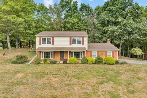 162 Ridgeview Rd, Blue Ridge, VA 24064