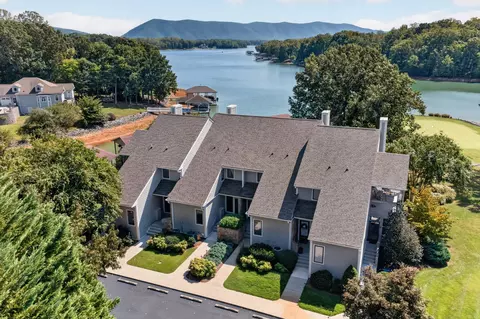 126 Fawn Haven Ln, Huddleston, VA 24104