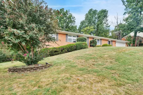 3702 Verona Trl, Roanoke, VA 24018