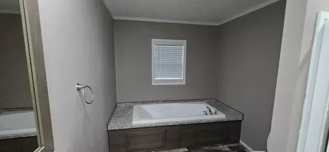 Bath - 1763 Pendleton Rd, Thaxton, VA 24174 photo 1 of 5