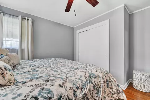 Bedroom - 303 E Fairlawn Dr, Covington, VA 24426 photo 6 of 6