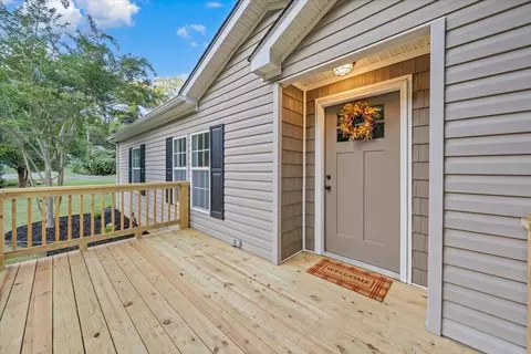 Exterior - 4771 Little Bear Rd, Salem, VA 24153 photo 2 of 8
