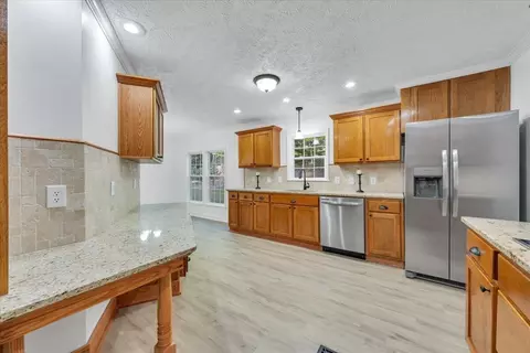 Kitchen - 4771 Little Bear Rd, Salem, VA 24153 photo 3 of 3