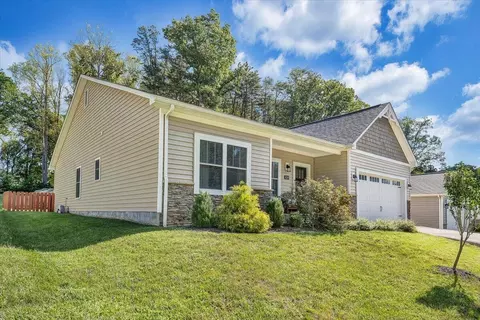 Exterior - 4269 Daugherty Rd, Salem, VA 24153 photo 10 of 11