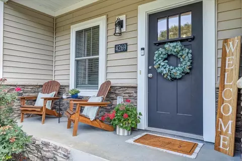 Exterior - 4269 Daugherty Rd, Salem, VA 24153 photo 2 of 11