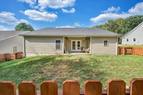 Exterior - 4269 Daugherty Rd, Salem, VA 24153 photo 6 of 11