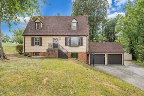 1043 Glebe Rd, Daleville, VA 24083